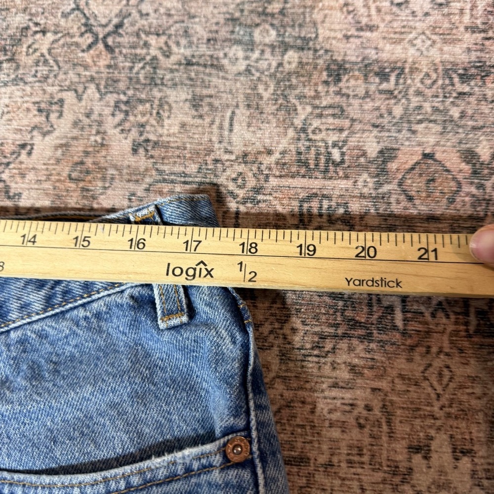 Vintage 90s Levis 550 Jorts Size 38 Blue Relaxed Fit - Picture 6 of 8